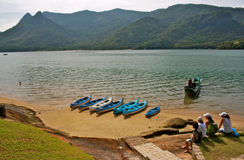 Refúgio Mamanguá e canoas para passeios